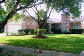 Photo of 16210 KNOLLRIDGE CT HOUSTON TX 77053